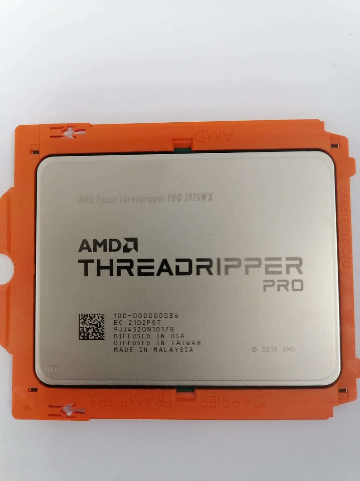 Процессоры AMD (Процессор AMD Threadripper PRO 3975WX)